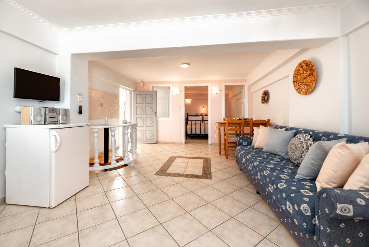 Villa By Hotel Thira Фіра Екстер'єр фото