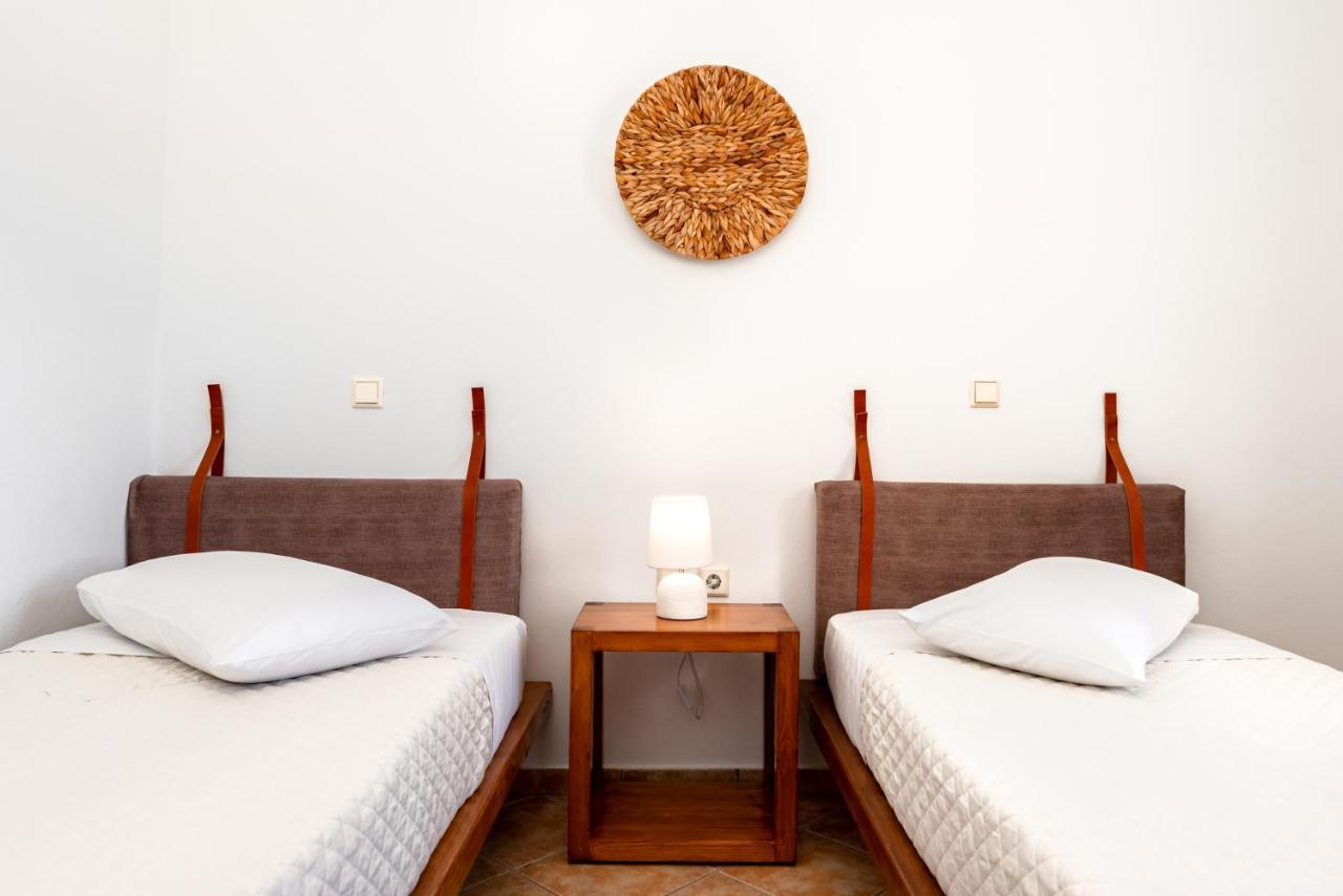 Villa By Hotel Thira Фіра Екстер'єр фото