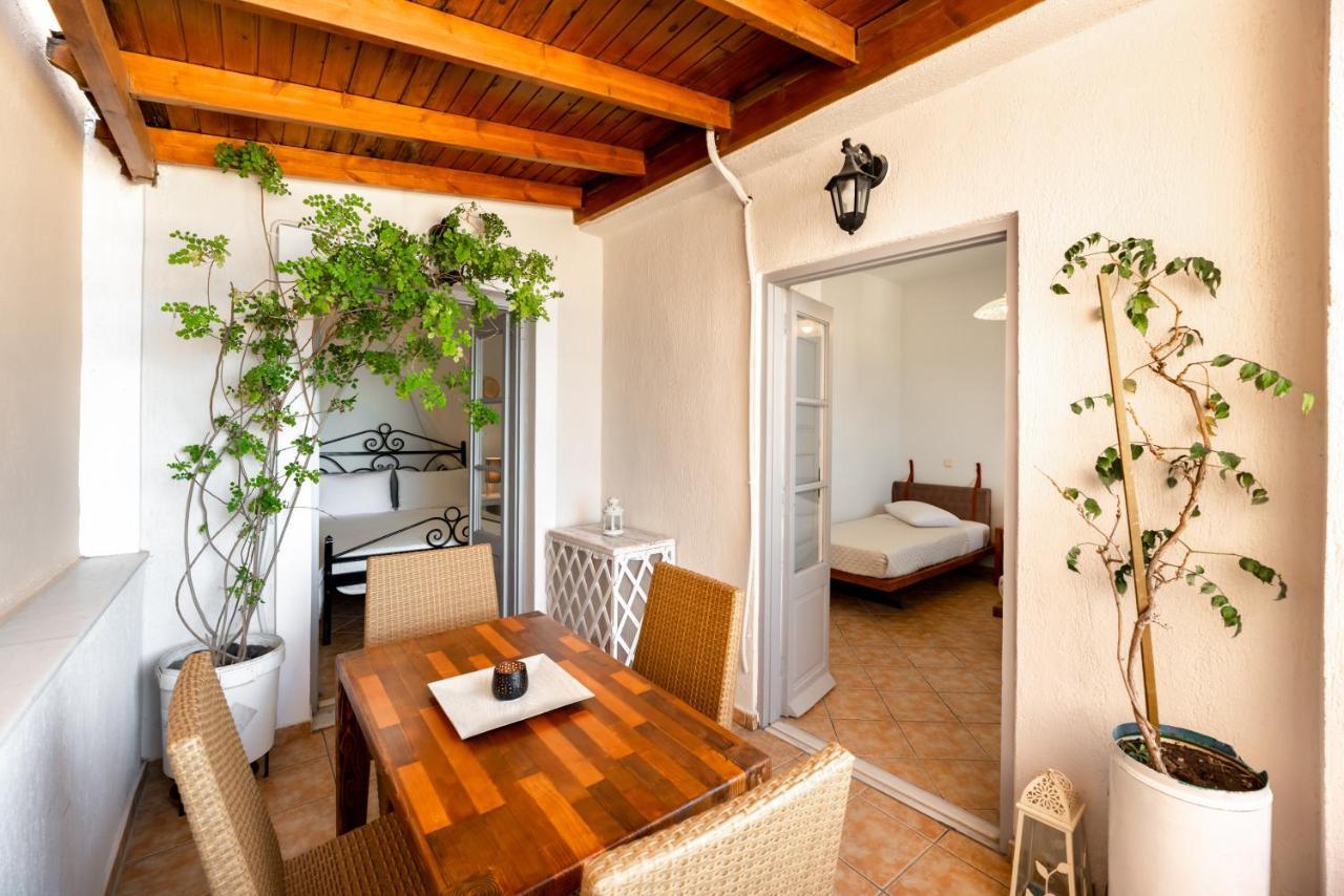 Villa By Hotel Thira Фіра Екстер'єр фото