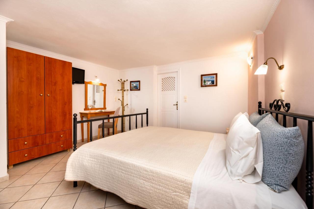 Villa By Hotel Thira Фіра Екстер'єр фото