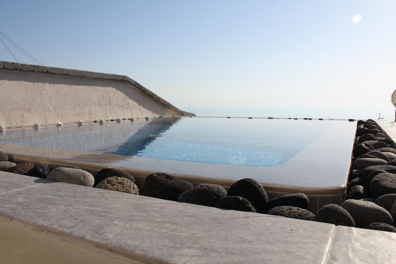 Villa By Hotel Thira Фіра Екстер'єр фото